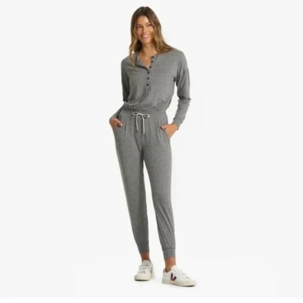 Vuori Lux Henley Jumpsuit Size SMALL G122